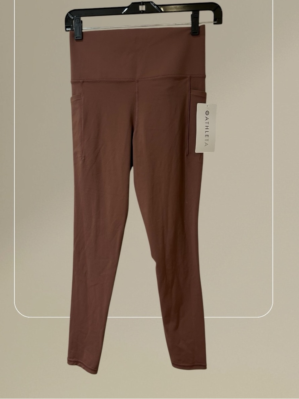 NWT Athleta High-Rise Salutation  Stash Pocket Leggings in Driftwood size small